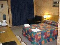Royal Palms Motor Inn - Accommodation Burleigh 1