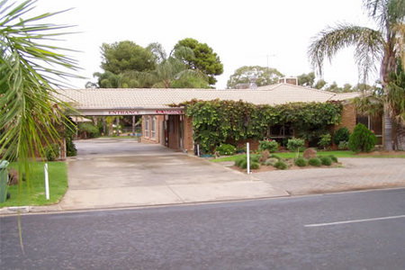 Sun River Resort Motel - Accommodation Burleigh 1