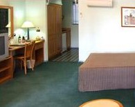 Young Federation Motor Inn - Accommodation Burleigh 0