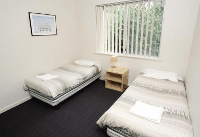  Accommodation Burleigh