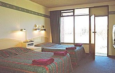 Red Chief Motel - Accommodation Burleigh 4