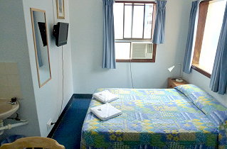 Acacia Inner City Inn - Accommodation Burleigh 1