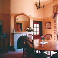 Cotehele - Accommodation Burleigh 1