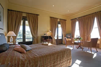 Grand Mercure Mount Lofty House - Accommodation Burleigh 0