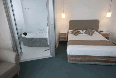 Atlantic Tower Motor Inn - Accommodation Burleigh 1