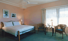 Ellis B And B - Accommodation Burleigh 0