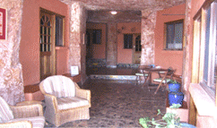 The Underground Motel - Accommodation Burleigh 1