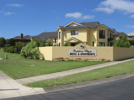 Hopkins House Motel & Apartments - Accommodation Burleigh 3