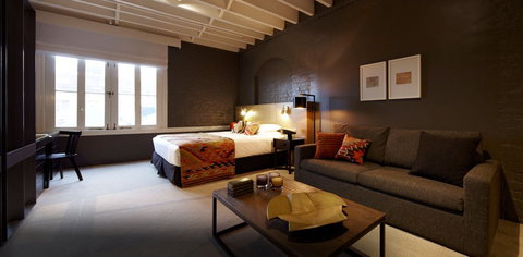 Harbour Rocks Hotel - Accommodation Burleigh 0