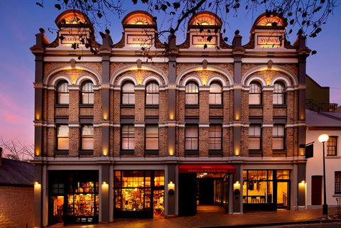 Harbour Rocks Hotel - Accommodation Burleigh 5