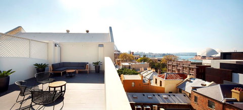 Harbour Rocks Hotel - Accommodation Burleigh 8