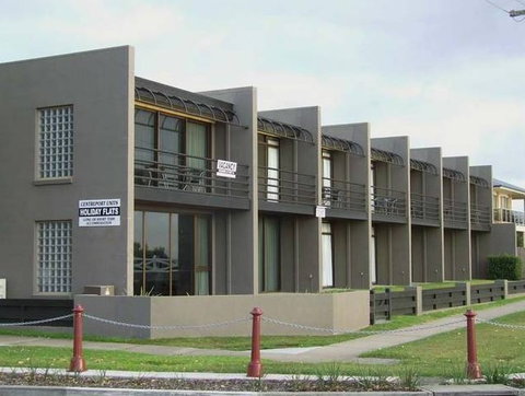 Centreport Units - Accommodation Burleigh 0