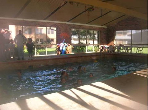 Peninsula Motor Inn And Tyabb Fly Inn - Accommodation Burleigh 4