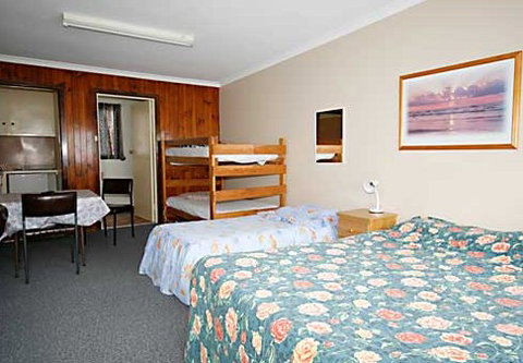 Turnin Motel - Accommodation Burleigh 2