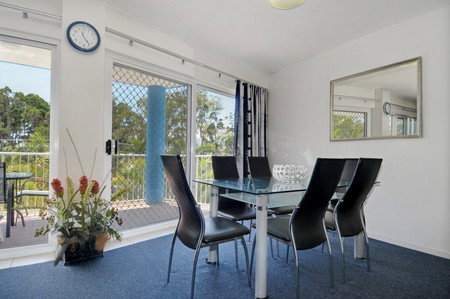 White Crest Luxury Apartments - Accommodation Burleigh 2