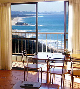 Beachfront Towers - Accommodation Burleigh 10