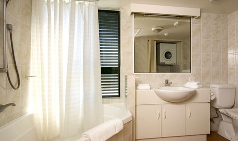 Tropic Towers Apartments - Accommodation Burleigh 1