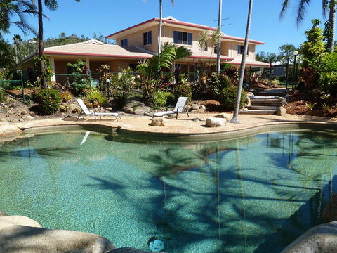 Montage Beach Apartments - Accommodation Burleigh 1