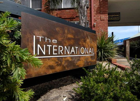 Comfort Inn The International - Accommodation Burleigh 0