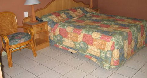 Paraway Motel - Accommodation Burleigh 0