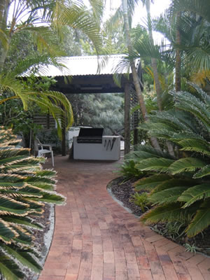 Chez Noosa - Accommodation Burleigh 5