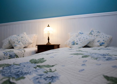 Maleny Lodge Guest House - Accommodation Burleigh 2
