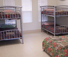 Toddy's Backpackers Resort - Accommodation Burleigh 2