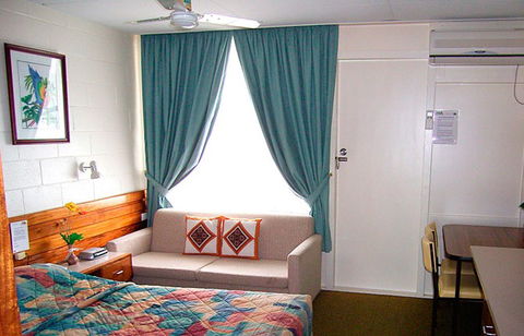 Motel Carnarvon - Accommodation Burleigh 0