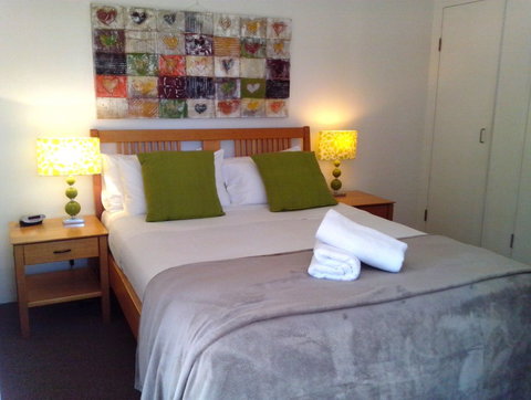 Outrigger Bay Apartments - Accommodation Burleigh 5