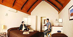 Desert Palms Resort - Accommodation Burleigh 0
