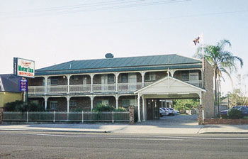 Richmond Motor Inn - Accommodation Burleigh 0