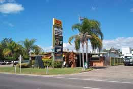 Queens Beach Motor Hotel - Accommodation Burleigh 0
