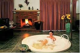 Boronia Peak Villas - Accommodation Burleigh 0