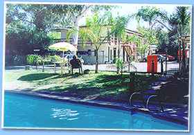 Toddy's Backpackers Resort - Accommodation Burleigh 0
