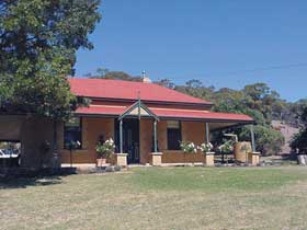 Precious Memories B&B - Accommodation Burleigh 0