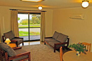 Ulonga Lodge - Accommodation Burleigh 3