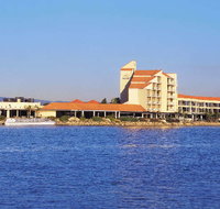 The Lakes Resort Hotel - Accommodation Burleigh