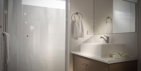Longview Vineyard Apartments - Accommodation Burleigh 1