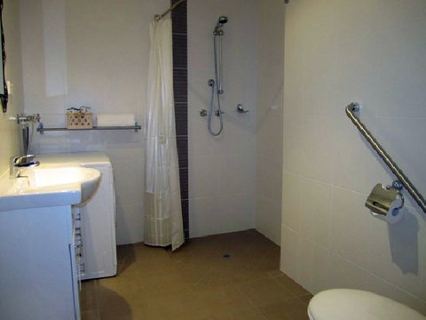 Clydesdale Cottage B&B - Accommodation Burleigh 6