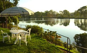 Riverfront Retreat - Accommodation Burleigh 5