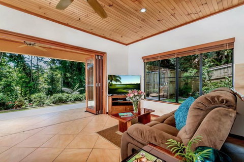 Platypus Springs Rainforest Retreat - Accommodation Burleigh 11