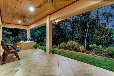 Platypus Springs Rainforest Retreat - Accommodation Burleigh 1