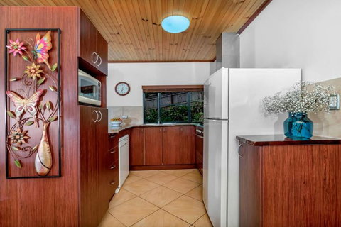 Platypus Springs Rainforest Retreat - Accommodation Burleigh 14