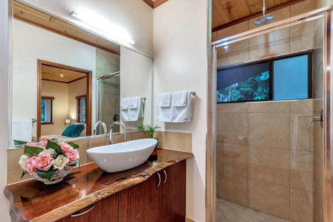 Platypus Springs Rainforest Retreat - Accommodation Burleigh 5