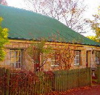 Colonial Cottages of Ross - Captain Samuels Cottage - Accommodation Burleigh
