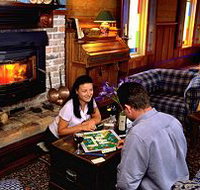 Strahan Colonial Cottages - Accommodation Burleigh