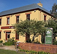 Schouten House - Accommodation Burleigh