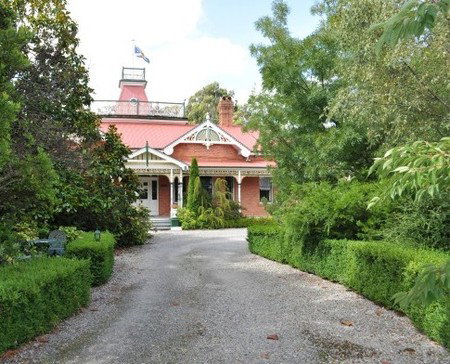 Ormiston House - Accommodation Burleigh 1