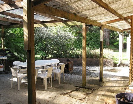 Strahan Backpackers YHA - Accommodation Burleigh 4