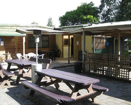 Strahan Backpackers YHA - Accommodation Burleigh 5